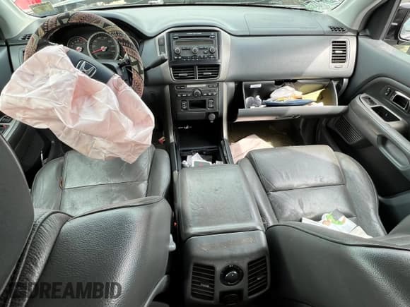 ✅ 2007 Honda Pilot EX-L • VIN: 5FNYF28507B039115 • Lot: 81397255. Listed on Copart with 236,715 mi. Free auction sales archive from the USA and detailed vehicle history report at DreamBid. Image 8.