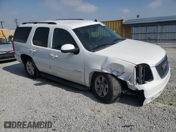 ✅ 2013 GMC Yukon SLE • VIN: 1GKS2AE07DR231873 • Lot: 57354555. Wystawiony na Copart z przebiegiem 117 647 mil. Bezpłatny archiwum sprzedaży aukcyjnych z USA i szczegółowy raport historii pojazdu na DreamBid. Zdjęcie 4.