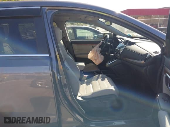 ✅ 2018 Honda CR-V EX-L • VIN: 7FARW2H86JE021700 • Lot: 43495916. Listed on IAAI with 98,286 mi. Free auction sales archive from the USA and detailed vehicle history report at DreamBid. Image 5.