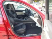 ✅ 2018 Alfa Romeo Giulia Ti Sport • VIN: ZARFAEEN6J7577932 • Лот: 43370364. Опубликован ранее на IAAI с пробегом 52 651 миль. Бесплатный доступ к архиву аукционных продаж из США и подробный отчёт об истории автомобиля на DreamBid. Изображение 5.