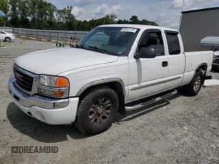 2007 GMC Sierra 1500 SLE1 with VIN 1GTEC19ZX7Z100925, listed as a Copart auction lot 60901115 with 187,322 mi miles and Salvage title. Bid and sale history available at DreamBid. Image 1.