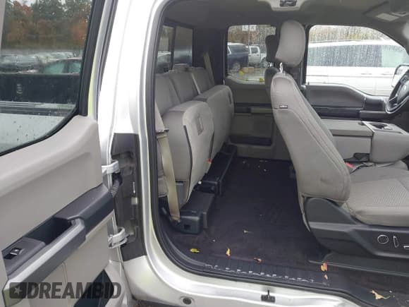 ✅ 2016 Ford F-150 XLT • VIN: 1FTFX1EF2GFB90464 • Lot: 43532287. Listed on IAAI with 86,972 mi. Free auction sales archive from the USA and detailed vehicle history report at DreamBid. Image 8.
