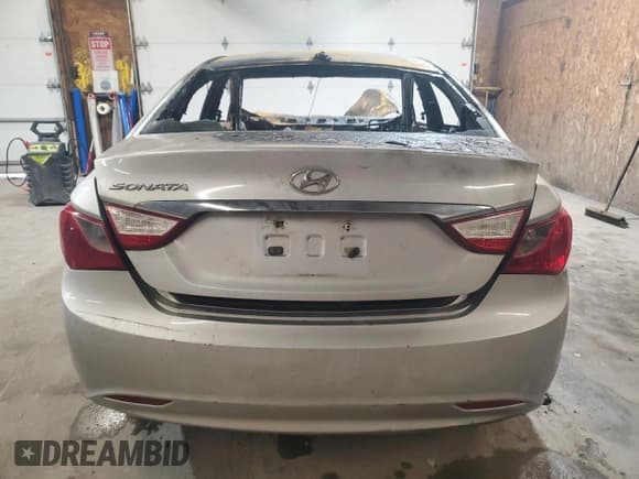 ✅ 2011 Hyundai Sonata GLS • VIN: 5NPEB4AC0BH238467 • Lot: 91849015. Wystawiony na Copart z przebiegiem Nie podano. Bezpłatny archiwum sprzedaży aukcyjnych z USA i szczegółowy raport historii pojazdu na DreamBid. Zdjęcie 6.