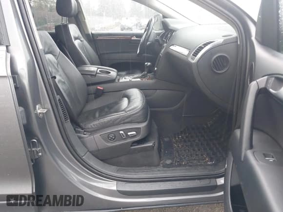 ✅ 2012 Audi Q7 Premium Plus • VIN: WA1LGAFE8CD007612 • Lot: 43463988. Listed on IAAI with 140,488 mi. Free auction sales archive from the USA and detailed vehicle history report at DreamBid. Image 5.