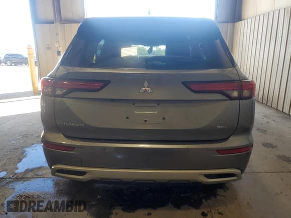 ✅ 2022 Mitsubishi Outlander SEL • VIN: JA4J3VA81NZ069273 • Lot: 86118375. Listed on Copart with 70,822 mi. Free auction sales archive from the USA and detailed vehicle history report at DreamBid. Image 6.