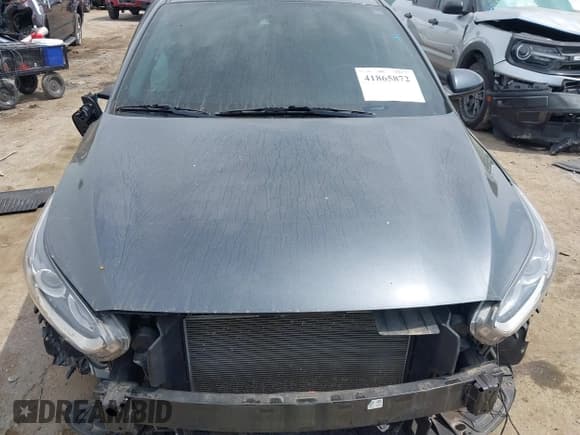 ✅ 2019 Kia Forte LXS • VIN: 3KPF24AD5KE136406 • Lot: 41865872. Listed on IAAI with 32,002 mi. Free auction sales archive from the USA and detailed vehicle history report at DreamBid. Image 13.