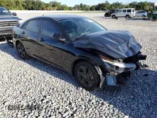 2022 Hyundai Elantra SEL z VIN 5NPLM4AG2NH058920, wystawiony jako Copart lot #81656685 z przebiegiem 70 931 mil mil oraz Szkoda całkowita • Salvage title. Historia ofert i sprzedaży dostępna na DreamBid. Obrazek 4.