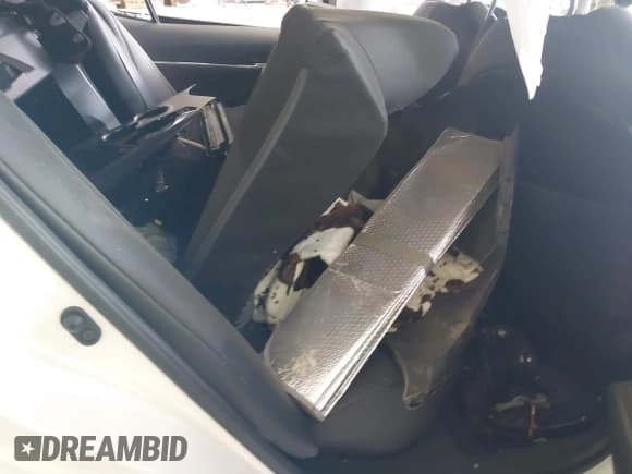 ✅ 2023 Toyota Camry SE • VIN: 4T1T11AK8PU781963 • Lot: 42404395. Wystawiony na IAAI z przebiegiem Nie podano. Bezpłatny archiwum sprzedaży aukcyjnych z USA i szczegółowy raport historii pojazdu na DreamBid. Zdjęcie 8.