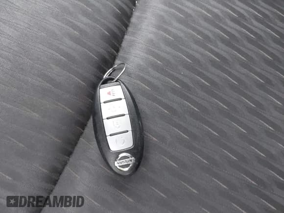 ✅ 2017 Nissan Rogue S • VIN: JN8AT2MV3HW272312 • Lot: 43742647. Listed on IAAI with 67,518 mi. Free auction sales archive from the USA and detailed vehicle history report at DreamBid. Image 11.