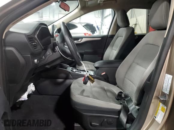✅ 2020 Ford Escape SE • VIN: 1FMCU9G63LUB24336 • Lot: 86892125. Listed on Copart with 69,704 mi. Free auction sales archive from the USA and detailed vehicle history report at DreamBid. Image 7.