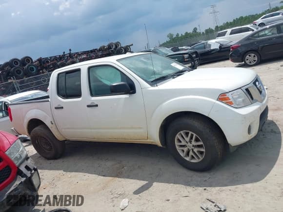 ✅ 2016 Nissan Frontier SV • VIN: 1N6AD0EV4GN794153 • Lot: 42873351. Wystawiony na IAAI z przebiegiem 220 948 mil. Bezpłatny archiwum sprzedaży aukcyjnych z USA i szczegółowy raport historii pojazdu na DreamBid. Zdjęcie 12.