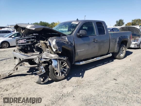 ✅ 2008 GMC Sierra 1500 Work Truck • VIN: 1GTEC19X88Z232307 • Лот: 82250485. Опубликован ранее на Copart с пробегом 167 119 миль. Бесплатный доступ к архиву аукционных продаж из США и подробный отчёт об истории автомобиля на DreamBid. Изображение 1.