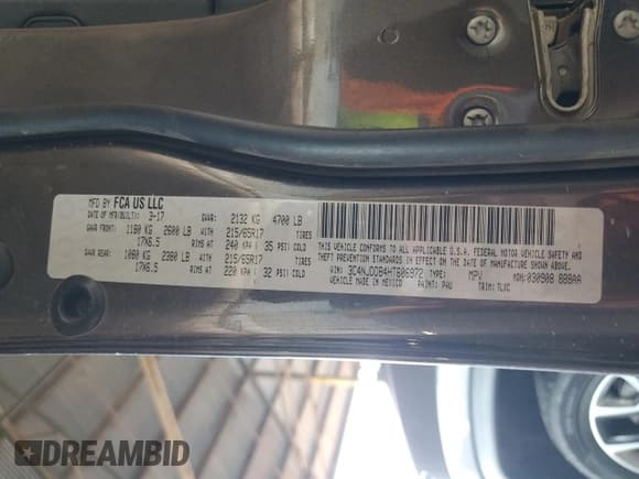 ✅ 2017 Jeep Compass Trailhawk • VIN: 3C4NJDDB4HT606972 • Lot: 85425365. Listed on Copart with 144,783 mi. Free auction sales archive from the USA and detailed vehicle history report at DreamBid. Image 13.