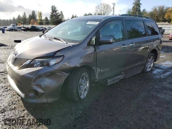 ✅ 2013 Toyota Sienna SE • VIN: 5TDXK3DC2DS311950 • Lot: 91854635. Listed on Copart with Not provided. Free auction sales archive from the USA and detailed vehicle history report at DreamBid. Image 1.