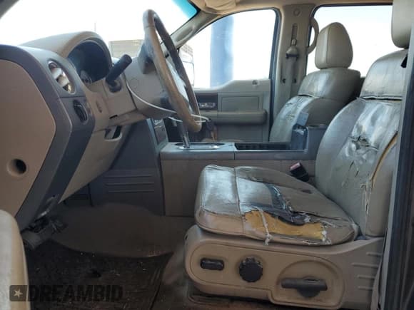 ✅ 2005 Ford F-150 XLT • VIN: 1FTPW12565FA07910 • Lot: 58243005. Listed on Copart with 268,744 mi. Free auction sales archive from the USA and detailed vehicle history report at DreamBid. Image 7.