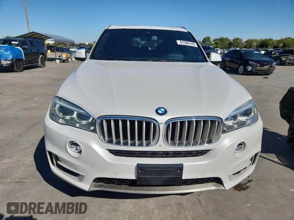 ✅ 2018 BMW X5 sDrive35i • VIN: 5UXKR2C53J0Z20528 • Лот: 87368145. Опубликован ранее на Copart с пробегом 150 453 миль. Бесплатный доступ к архиву аукционных продаж из США и подробный отчёт об истории автомобиля на DreamBid. Изображение 5.