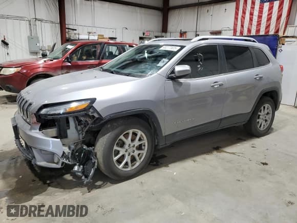 ✅ 2015 Jeep Cherokee Latitude • VIN: 1C4PJMCS7FW527863 • Лот: 93277535. Опубликован ранее на Copart с пробегом 118 555 миль. Бесплатный доступ к архиву аукционных продаж из США и подробный отчёт об истории автомобиля на DreamBid. Изображение 1.