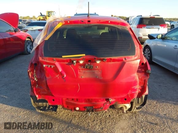 ✅ 2016 Honda Fit EX • VIN: JHMGK5H73GX046428 • Lot: 43565380. Listed on IAAI with 58,082 mi. Free auction sales archive from the USA and detailed vehicle history report at DreamBid. Image 16.