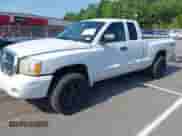 2006 Dodge Dakota SLT with VIN 1D7HW42N96S589733, listed as a IAAI auction lot 42630124 with 162,306 mi miles and . Bid and sale history available at DreamBid. Image 2.