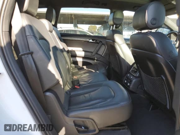 ✅ 2015 Audi Q7 S line Prestige • VIN: WA1DGAFE4FD028868 • Lot: 42182795. Listed on Copart with 127,491 mi. Free auction sales archive from the USA and detailed vehicle history report at DreamBid. Image 11.