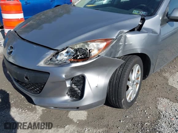 ✅ 2013 Mazda 3 i Touring • VIN: JM1BL1LP0D1769144 • Lot: 43675874. Listed on IAAI with 148,418 mi. Free auction sales archive from the USA and detailed vehicle history report at DreamBid. Image 6.