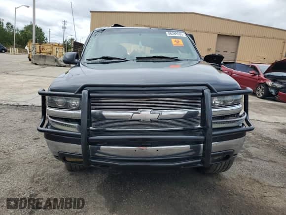 ✅ 2000 Chevrolet Suburban LT • VIN: 3GNFK16T1YG204767 • Lot: 86269505. Listed on Copart with 241,797 mi. Free auction sales archive from the USA and detailed vehicle history report at DreamBid. Image 5.