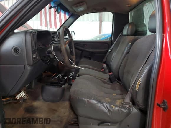 ✅ 2002 Chevrolet Silverado 1500 • VIN: 1GCEK14W52Z163648 • Лот: 68048325. Опубликован ранее на Copart с пробегом 181 499 миль. Бесплатный доступ к архиву аукционных продаж из США и подробный отчёт об истории автомобиля на DreamBid. Изображение 7.