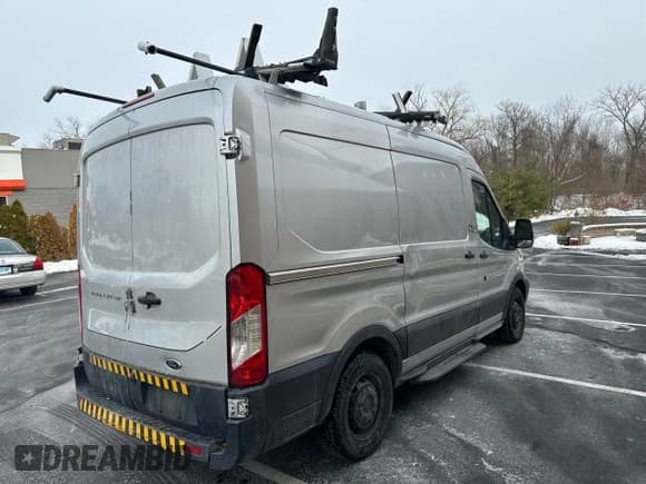 ✅ 2016 Ford Transit Cargo • VIN: 1FTYE1CM2GKA19236 • Lot: 45160575. Listed on Copart with 155,209 mi. Free auction sales archive from the USA and detailed vehicle history report at DreamBid. Image 3.