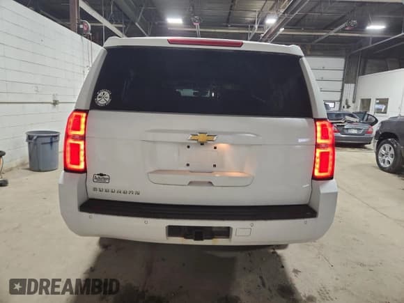 ✅ 2018 Chevrolet Suburban LT • VIN: 1GNSKHKC6JR184115 • Lot: 86071935. Wystawiony na Copart z przebiegiem 151 207 mil. Bezpłatny archiwum sprzedaży aukcyjnych z USA i szczegółowy raport historii pojazdu na DreamBid. Zdjęcie 6.