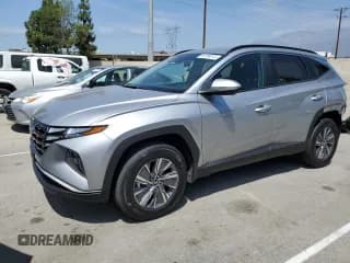 ✅ 2023 Hyundai Tucson Blue • VIN: KM8JBCA1XPU100368 • Lot: 66789874. Wystawiony na Copart z przebiegiem 21 105 mil. Bezpłatny archiwum sprzedaży aukcyjnych z USA i szczegółowy raport historii pojazdu na DreamBid. Zdjęcie 1.