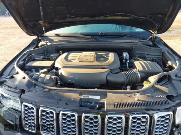 ✅ 2020 Jeep Grand Cherokee Overland • VIN: 1C4RJFCG2LC216404 • Lot: 43418069. Listed on IAAI with 134,119 mi. Free auction sales archive from the USA and detailed vehicle history report at DreamBid. Image 10.