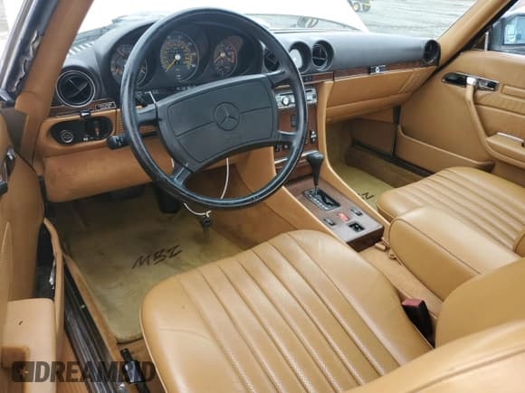 ✅ 1989 Mercedes-Benz 560 SL • VIN: WDBBA48D5KA100112 • Lot: 72102935. Wystawiony na Copart z przebiegiem 98 813 mil. Bezpłatny archiwum sprzedaży aukcyjnych z USA i szczegółowy raport historii pojazdu na DreamBid. Zdjęcie 8.