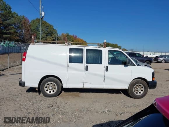✅ 2010 Chevrolet Express Cargo • VIN: 1GCUGADX3A1131204 • Lot: 40709065. Listed on IAAI with 312,430 mi. Free auction sales archive from the USA and detailed vehicle history report at DreamBid. Image 13.