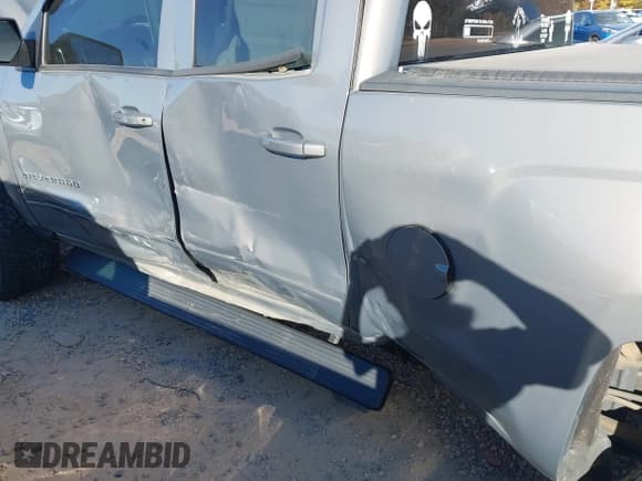 ✅ 2017 Chevrolet Silverado 1500 LT • VIN: 1GCVKRECXHZ282064 • Лот: 43625634. Опубликован ранее на IAAI с пробегом 120 550 миль. Бесплатный доступ к архиву аукционных продаж из США и подробный отчёт об истории автомобиля на DreamBid. Изображение 6.