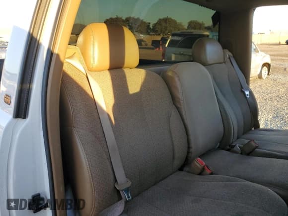 ✅ 2000 Chevrolet Silverado 1500 LS • VIN: 1GCEK14T1YZ301314 • Лот: 81944704. Опубликован ранее на Copart с пробегом 129 725 миль. Бесплатный доступ к архиву аукционных продаж из США и подробный отчёт об истории автомобиля на DreamBid. Изображение 10.