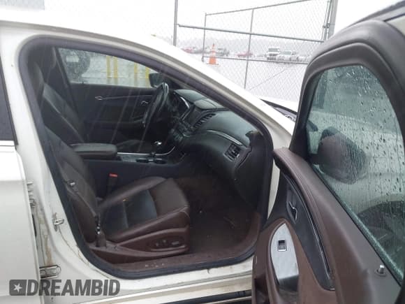 ✅ 2014 Chevrolet Impala LT • VIN: 2G1125S36E9152292 • Лот: 43498906. Опубликован ранее на IAAI с пробегом 185 375 миль. Бесплатный доступ к архиву аукционных продаж из США и подробный отчёт об истории автомобиля на DreamBid. Изображение 5.