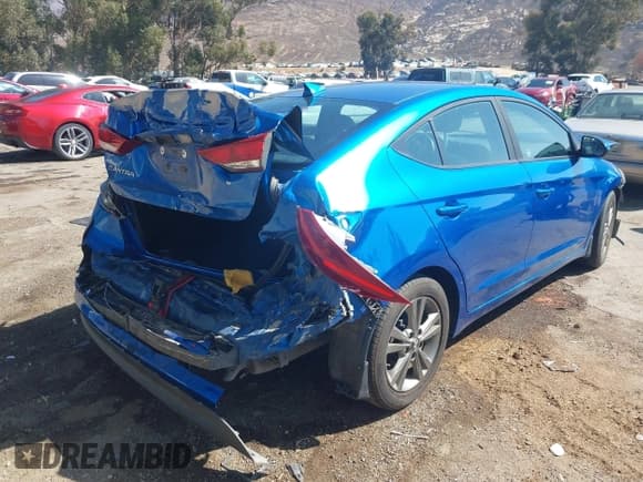 ✅ 2017 Hyundai Elantra Limited • VIN: 5NPD84LF0HH186218 • Lot: 43377658. Listed on IAAI with 103,657 mi. Free auction sales archive from the USA and detailed vehicle history report at DreamBid. Image 4.