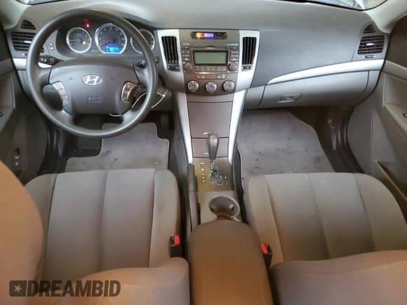 ✅ 2010 Hyundai Sonata GLS • VIN: 5NPET4AC4AH657269 • Lot: 82359444. Listed on Copart with 90,211 mi. Free auction sales archive from the USA and detailed vehicle history report at DreamBid. Image 8.