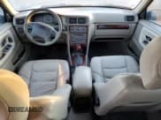 ✅ 2000 Volvo V70 • VIN: YV1LW61J7Y2652291 • Lot: 80141284. Listed on Copart with 191,636 mi. Free auction sales archive from the USA and detailed vehicle history report at DreamBid. Image 8.