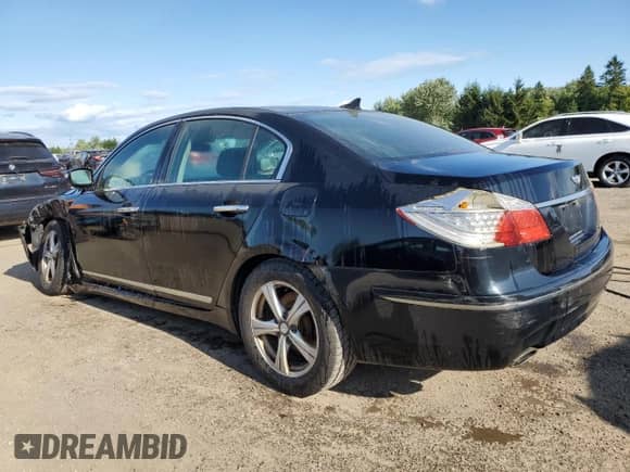 2010 Hyundai Genesis z VIN KMHGC4DF2AU083464, wystawiony jako Copart lot #65747734 z przebiegiem 285 276 mil mil oraz Czysty tytuł • Clean title. Historia ofert i sprzedaży dostępna na DreamBid. Obrazek 2.