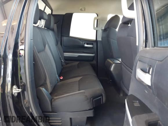 ✅ 2015 Toyota Tundra SR • VIN: 5TFUY5F18FX450986 • Lot: 43283542. Listed on IAAI with 185,637 mi. Free auction sales archive from the USA and detailed vehicle history report at DreamBid. Image 8.