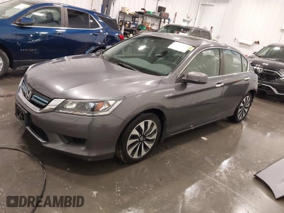 ✅ 2015 Honda Accord EX-L • VIN: 1HGCR6F55FA012898 • Lot: 42348425. Listed on IAAI with 90,499 mi. Free auction sales archive from the USA and detailed vehicle history report at DreamBid. Image 2.