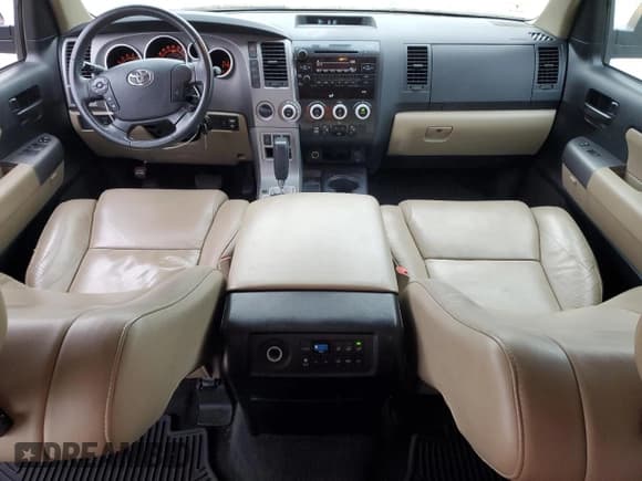 ✅ 2012 Toyota Sequoia SR5 • VIN: 5TDBY5G17CS063482 • Лот: 78312654. Опубликован ранее на Copart с пробегом 165 737 миль. Бесплатный доступ к архиву аукционных продаж из США и подробный отчёт об истории автомобиля на DreamBid. Изображение 8.