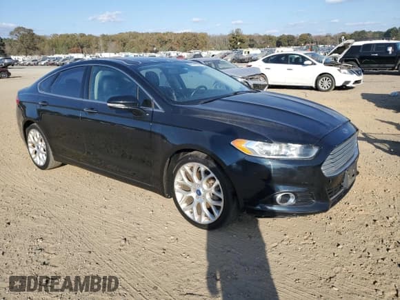 ✅ 2014 Ford Fusion Titanium • VIN: 3FA6P0K91ER149192 • Lot: 92745705. Wystawiony na Copart z przebiegiem 102 478 mil. Bezpłatny archiwum sprzedaży aukcyjnych z USA i szczegółowy raport historii pojazdu na DreamBid. Zdjęcie 4.