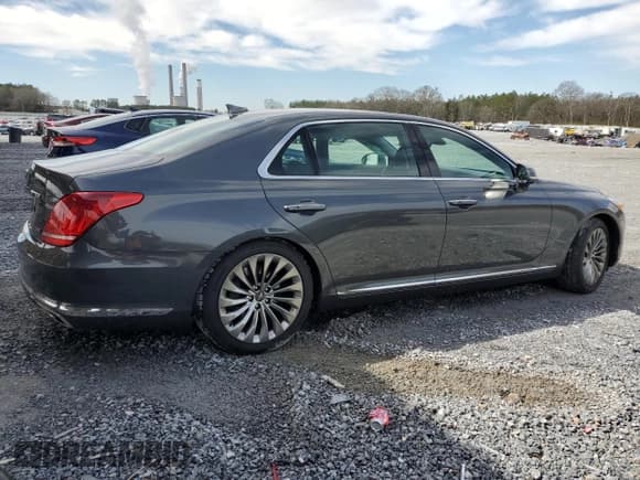 ✅ 2018 Genesis G90 Premium • VIN: KMHG34JA9JU043262 • Лот: 48592955. Опубликован ранее на Copart с пробегом 75 614 миль. Бесплатный доступ к архиву аукционных продаж из США и подробный отчёт об истории автомобиля на DreamBid. Изображение 3.
