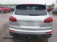 ✅ 2017 Porsche Cayenne • VIN: WP1AA2A25HKA80522 • Lot: 42288882. Listed on IAAI with 145,422 mi. Free auction sales archive from the USA and detailed vehicle history report at DreamBid. Image 17.
