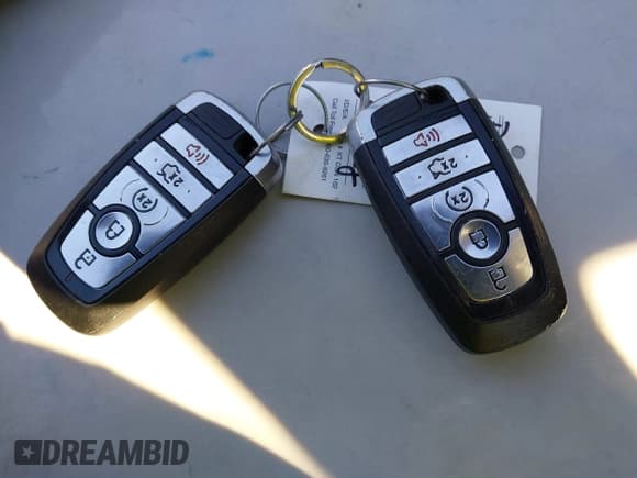 ✅ 2019 Ford Fusion Titanium • VIN: 3FA6P0RUXKR106542 • Lot: 43450593. Listed on IAAI with 141,675 mi. Free auction sales archive from the USA and detailed vehicle history report at DreamBid. Image 11.