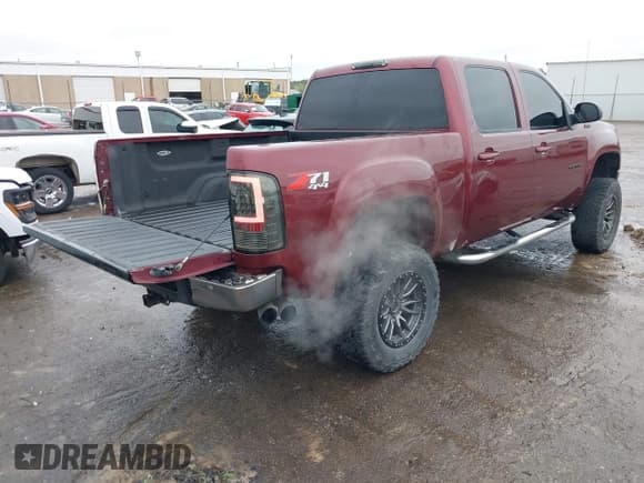 ✅ 2009 GMC Sierra 1500 • VIN: 2GTEK33M291105642 • Лот: 41954499. Опубликован ранее на IAAI с пробегом 259 426 миль. Бесплатный доступ к архиву аукционных продаж из США и подробный отчёт об истории автомобиля на DreamBid. Изображение 4.