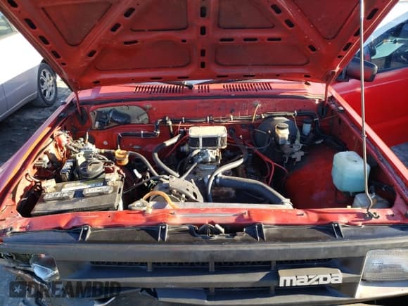 ✅ 1992 Mazda B-Series • VIN: JM2UF1132N0279355 • Lot: 75437974. Wystawiony na Copart z przebiegiem 201 430 mil. Bezpłatny archiwum sprzedaży aukcyjnych z USA i szczegółowy raport historii pojazdu na DreamBid. Zdjęcie 12.