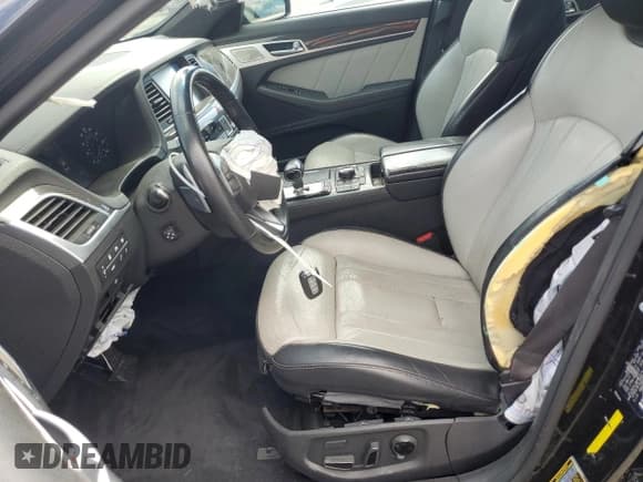 ✅ 2018 Genesis G80 Sport • VIN: KMHGN4JB5JU248435 • Lot: 64932735. Listed on Copart with 87,773 mi. Free auction sales archive from the USA and detailed vehicle history report at DreamBid. Image 7.